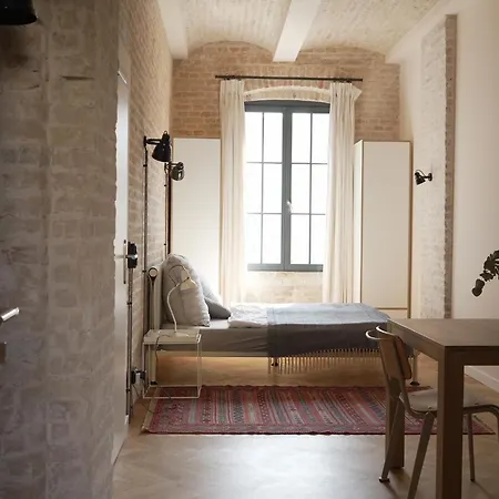 Loft In Historic Factory Building Berlín